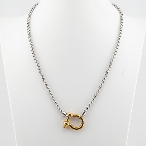 18K Gold Plated Waterproof Chunky Horseshoe Necklace